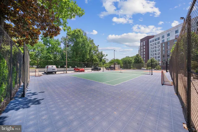 $2,950 | 5300 Columbia Pike, Unit 315, Arlington, VA 22204