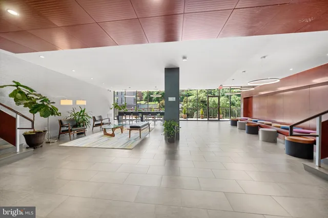 $2,950 | 5300 Columbia Pike, Unit 315, Arlington, VA 22204