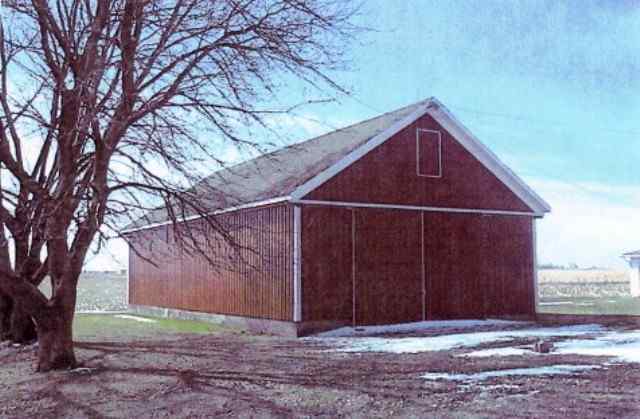 1503 East Lamm Road Freeport, IL 61032 - Photo 5 of 6 a view of barn with large trees