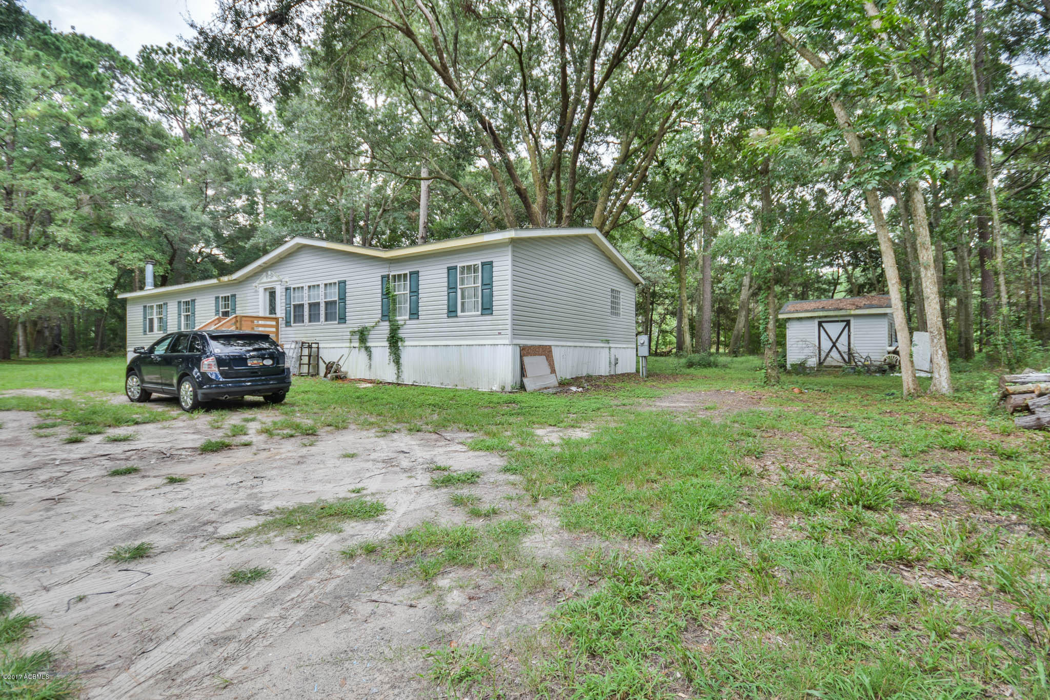38 Godwin Road Beaufort, SC 29906 - Photo 5 of 46 DSC_0519