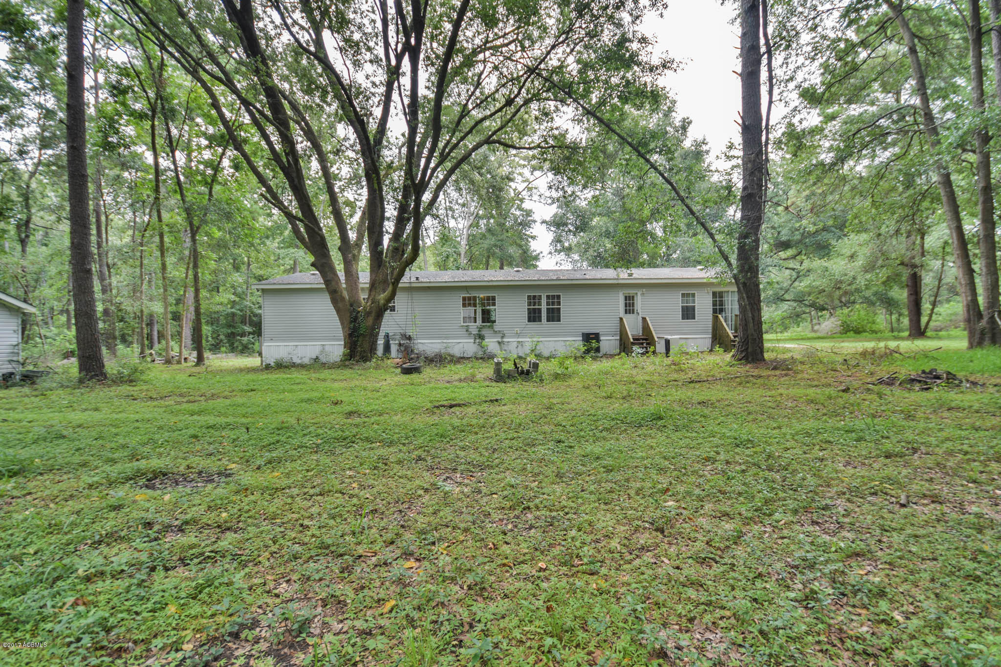 38 Godwin Road Beaufort, SC 29906 - Photo 9 of 46 DSC_0529