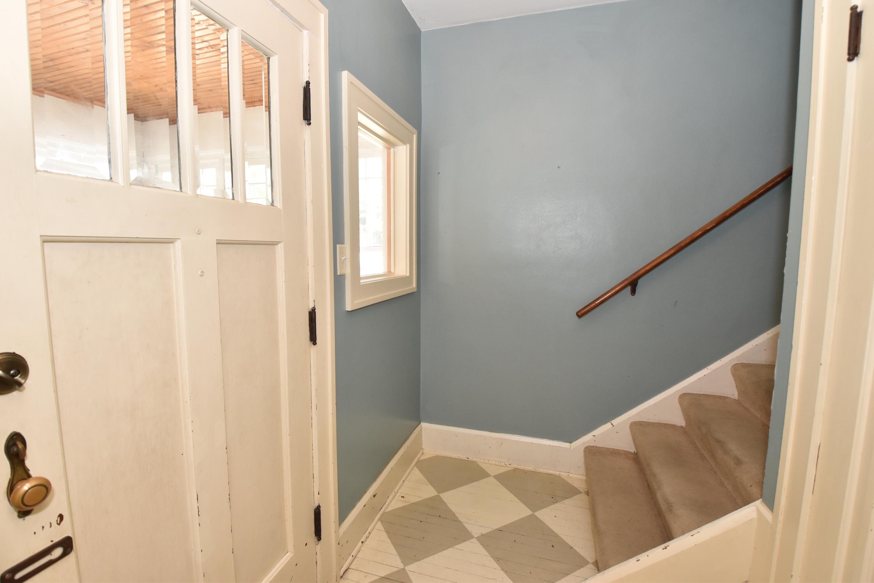 1025 Arthur Avenue Racine, WI 53405 - Photo 27 of 49 Stairway