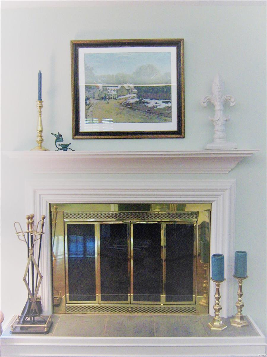844 Rampart Drive St. Louis, MO 63122 - Photo 11 of 40 Gallery Image 11