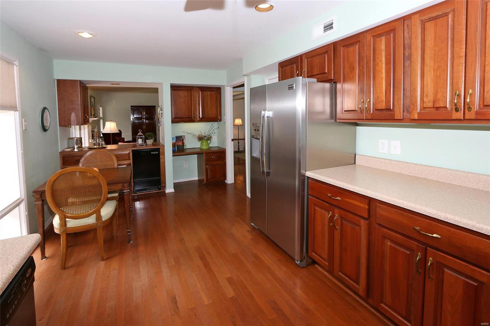 844 Rampart Drive St. Louis, MO 63122 - Photo 17 of 40 Gallery Image 17