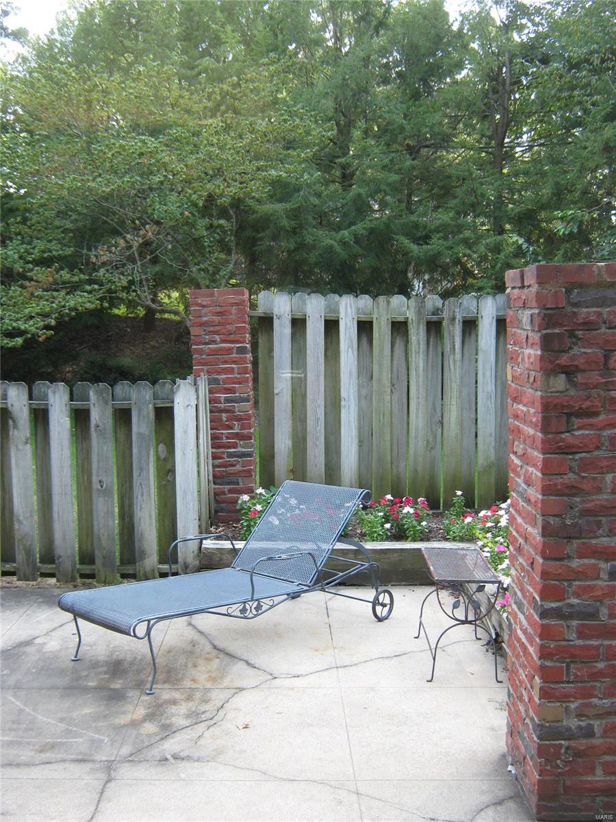 844 Rampart Drive St. Louis, MO 63122 - Photo 20 of 40 Gallery Image 20