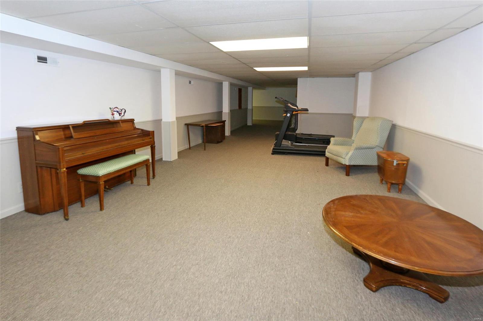 844 Rampart Drive St. Louis, MO 63122 - Photo 30 of 40 Gallery Image 30