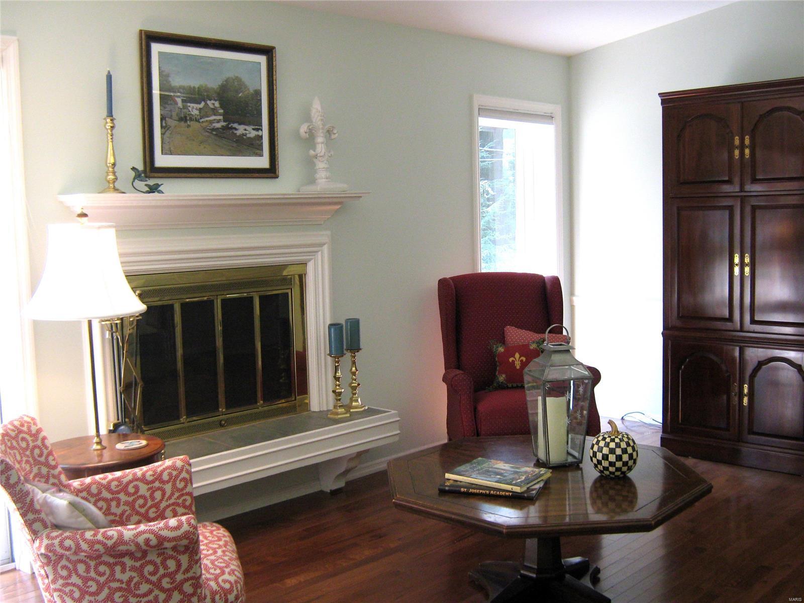 844 Rampart Drive St. Louis, MO 63122 - Photo 10 of 40 Gallery Image 10