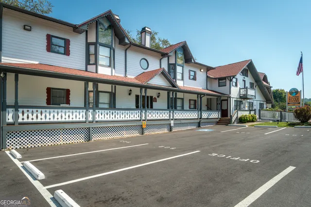 $1,900,000 | 892 Edelweiss Strasse, Helen, GA 30545