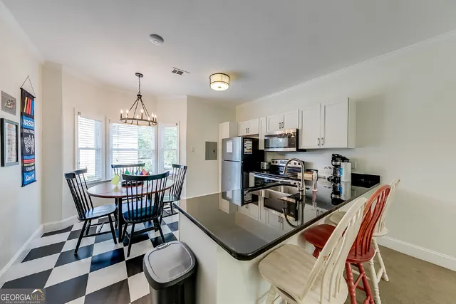 $1,900,000 | 892 Edelweiss Strasse, Helen, GA 30545