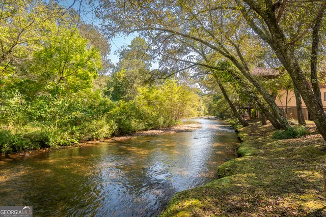 $1,900,000 | 892 Edelweiss Strasse, Helen, GA 30545