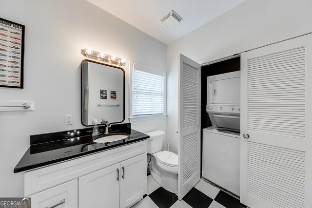 $1,900,000 | 892 Edelweiss Strasse, Helen, GA 30545