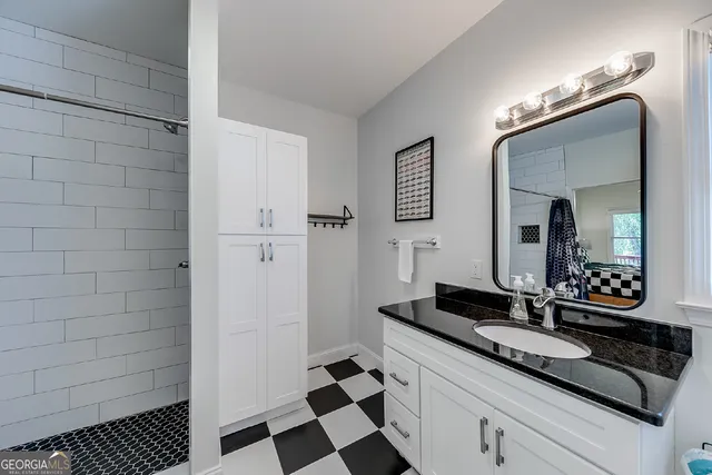 $1,900,000 | 892 Edelweiss Strasse, Helen, GA 30545