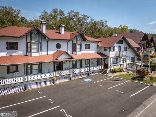 $1,900,000 | 892 Edelweiss Strasse, Helen, GA 30545