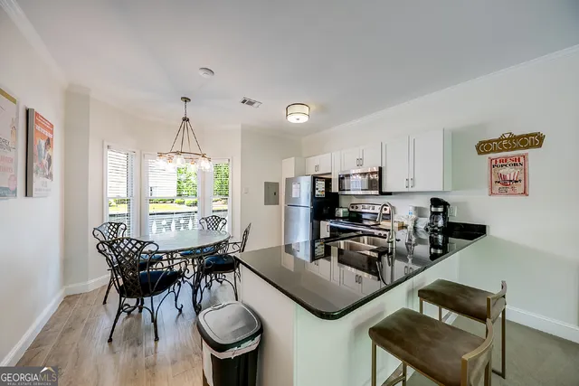 $1,900,000 | 892 Edelweiss Strasse, Helen, GA 30545