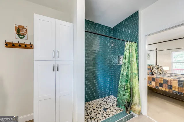 $1,900,000 | 892 Edelweiss Strasse, Helen, GA 30545