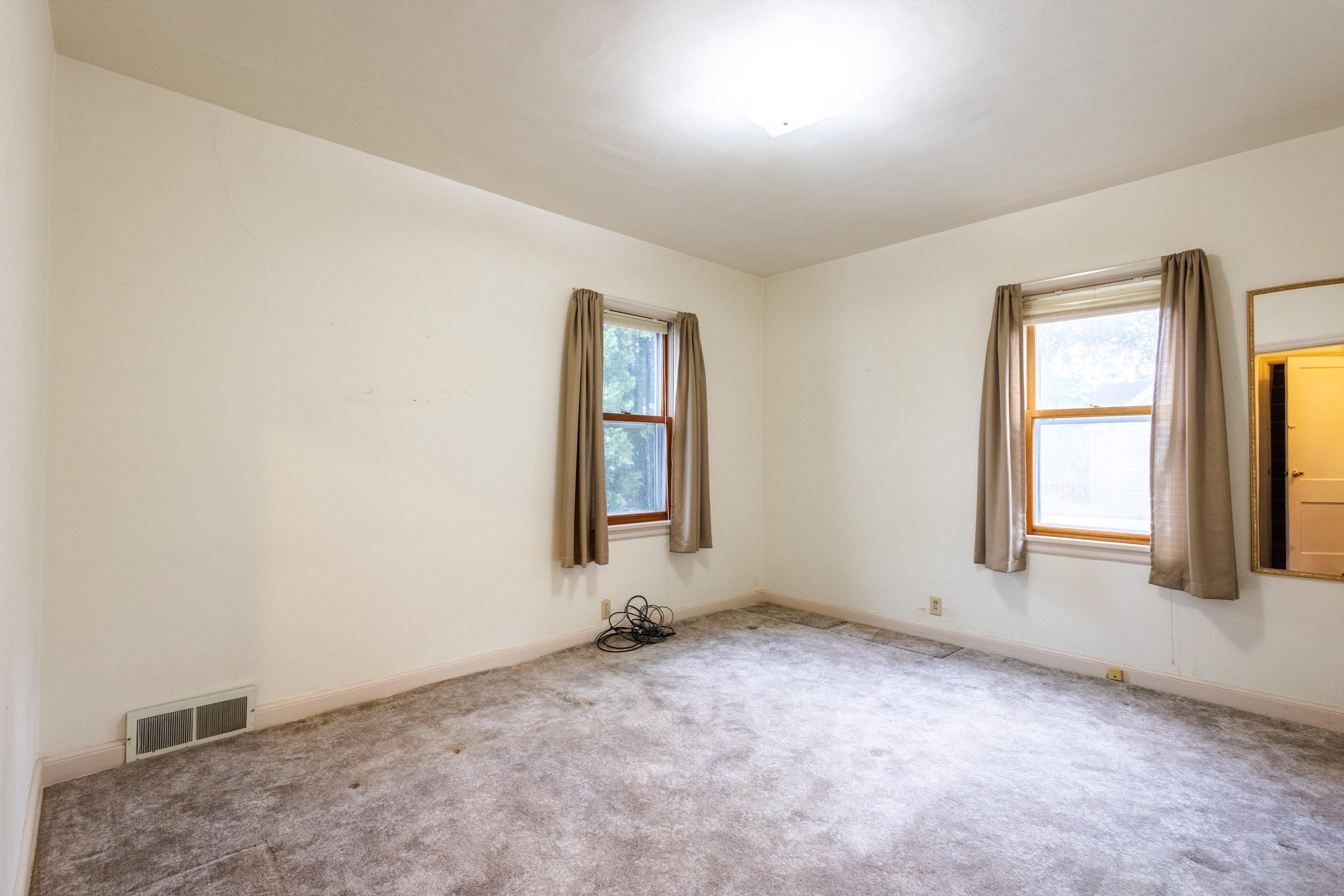 448 Walker Street Stevens Point, WI 54481 - Photo 10 of 29