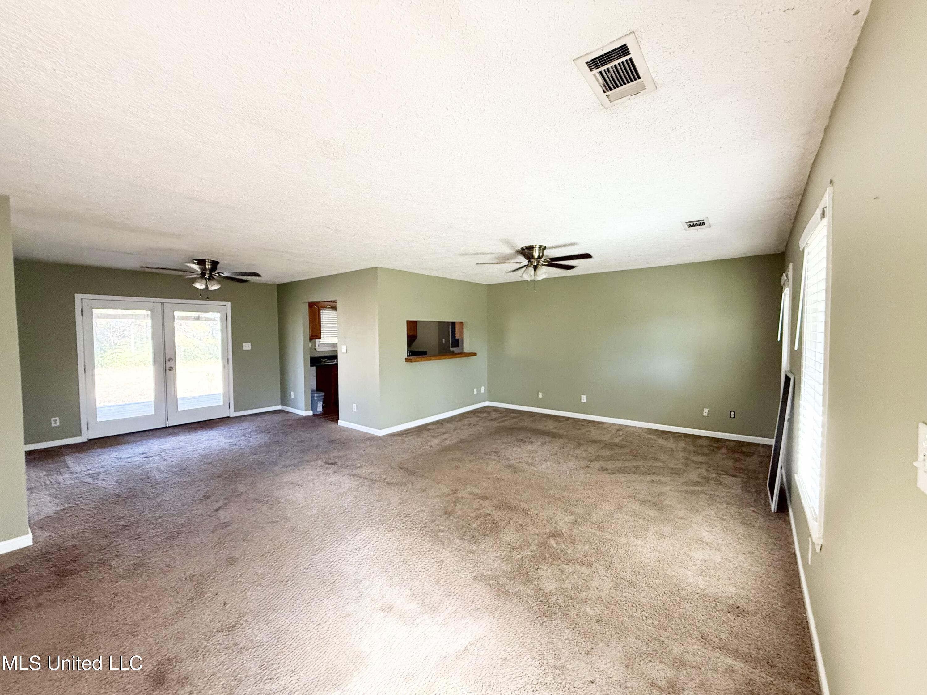 970 Ripley Avenue Ashland, MS 38603 - Photo 2 of 24 Family Room