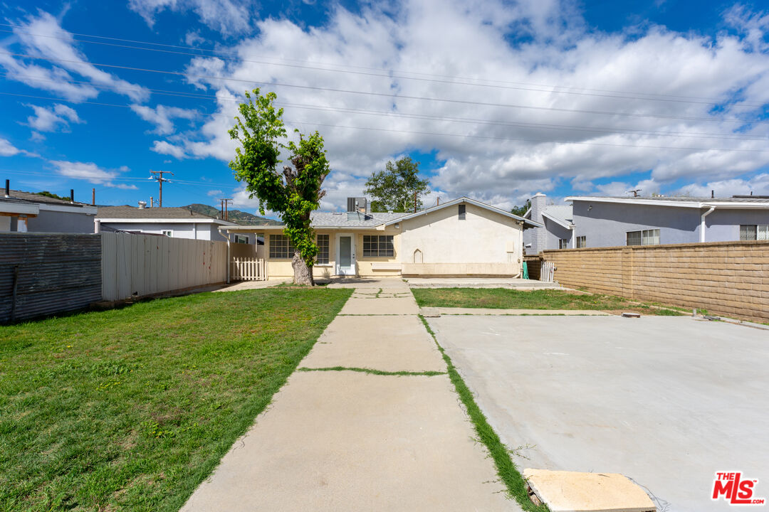 25056 Wiley Canyon Road Newhall, CA 91321 - Photo 23 of 28