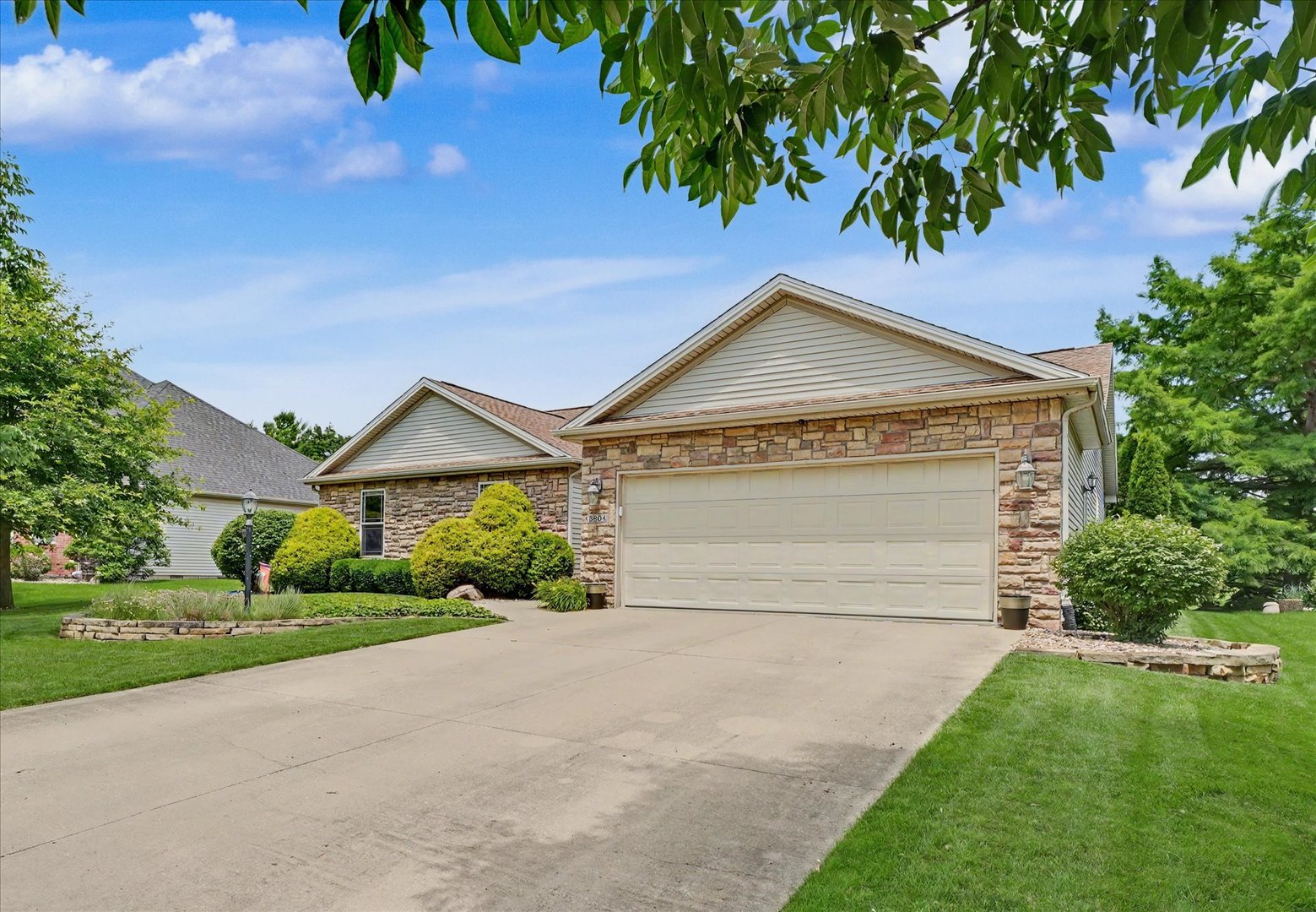 3804 Crail Road Champaign, IL 61822 - Photo 4 of 40
