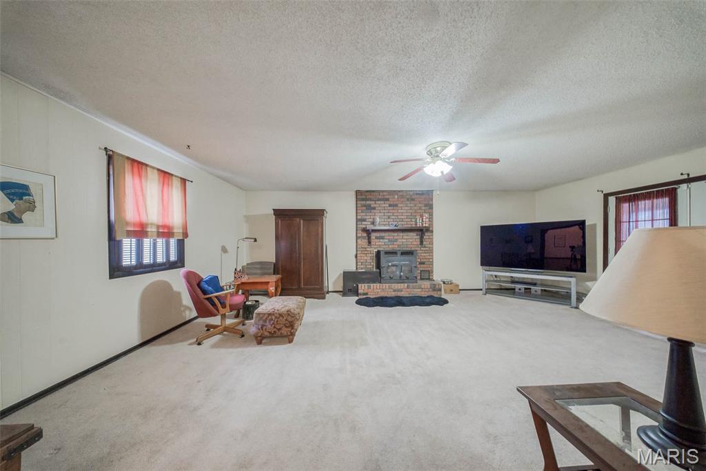 402 Locust Street Cuba, MO 65453 - Photo 14 of 68