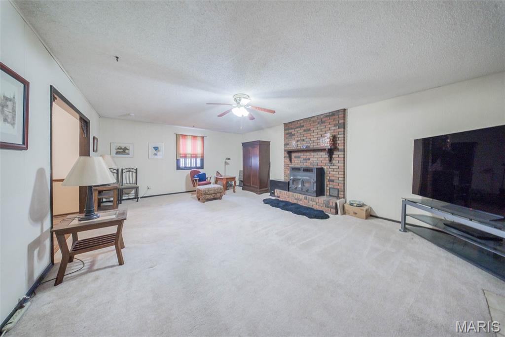 402 Locust Street Cuba, MO 65453 - Photo 15 of 68