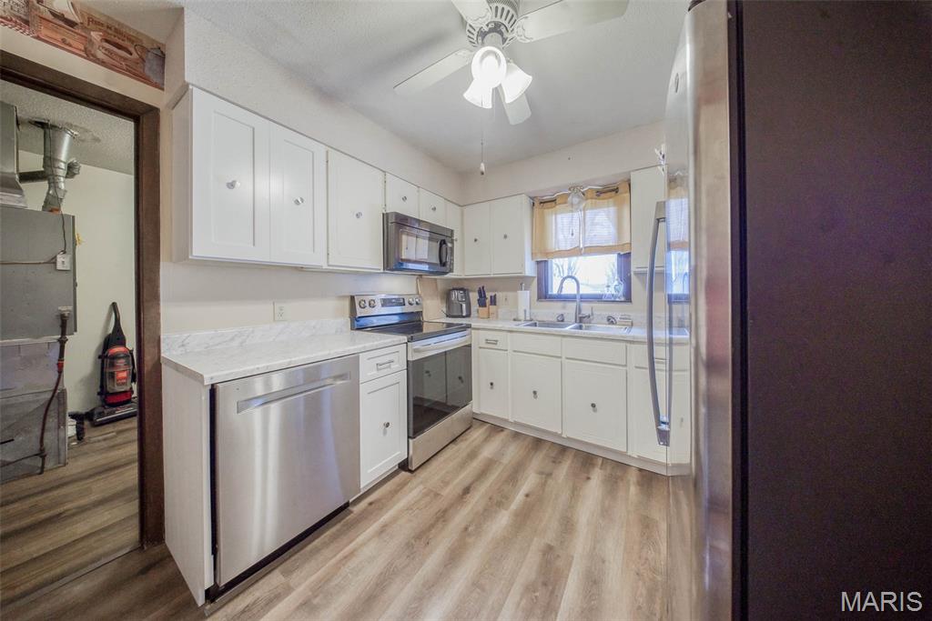 402 Locust Street Cuba, MO 65453 - Photo 16 of 68