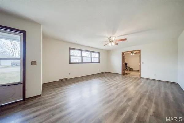 $249,900 | 402 Locust Street, Cuba, MO 65453