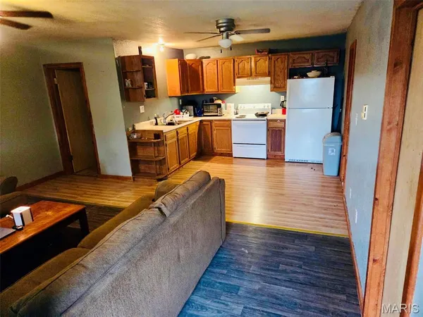 $249,900 | 402 Locust Street, Cuba, MO 65453
