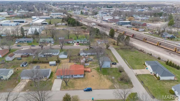 $249,900 | 402 Locust Street, Cuba, MO 65453