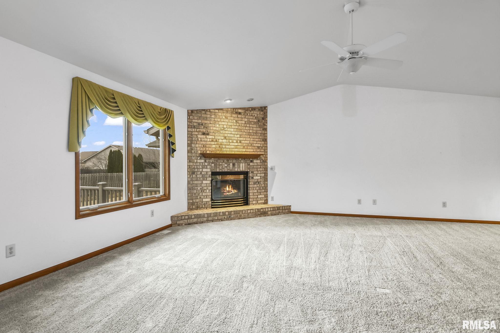 3611 Lytham Drive Springfield, IL 62712 - Photo 4 of 32 Gallery Image 4