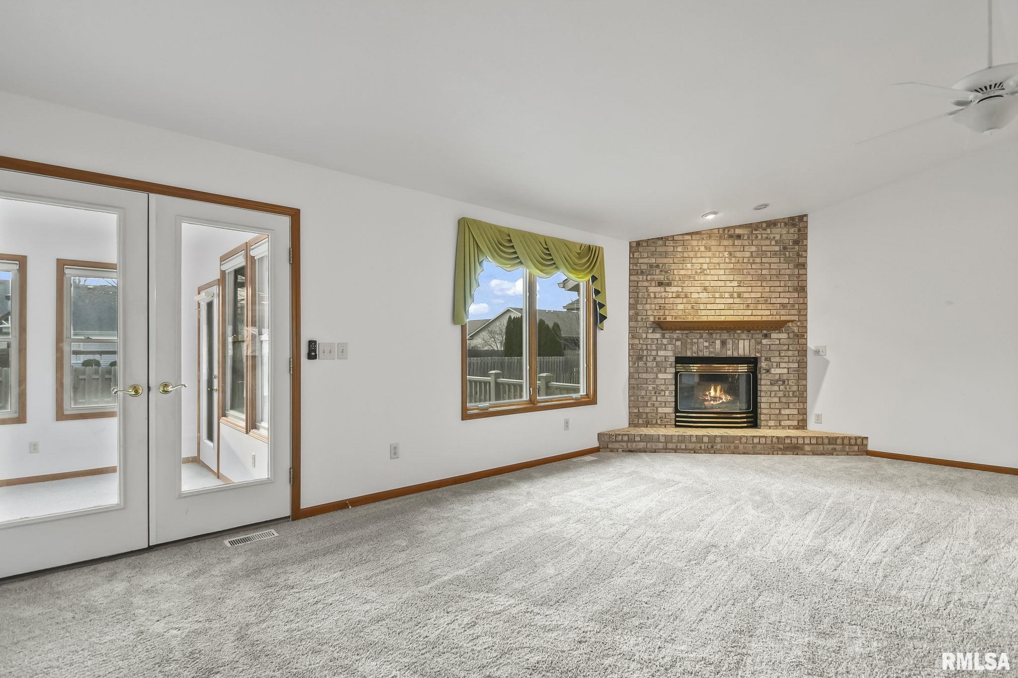 3611 Lytham Drive Springfield, IL 62712 - Photo 6 of 32 Gallery Image 6