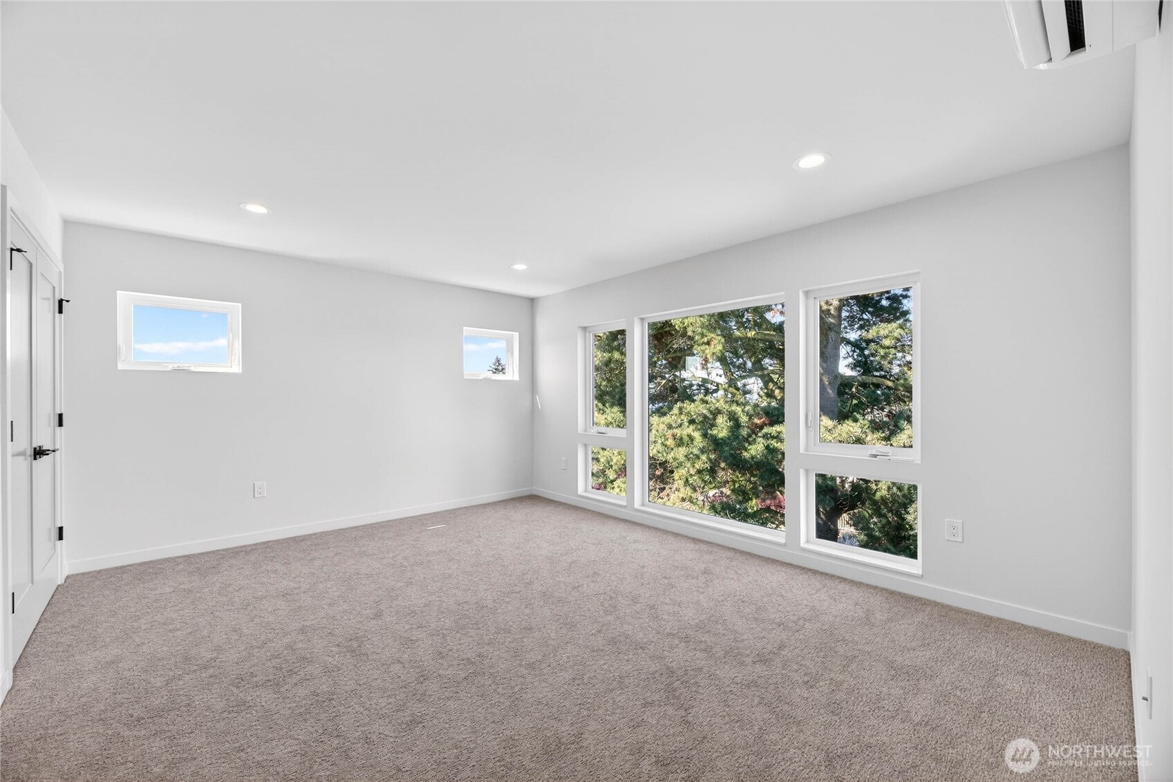 4144 44th Avenue Southwest Seattle, WA 98116 - Photo 27 of 35