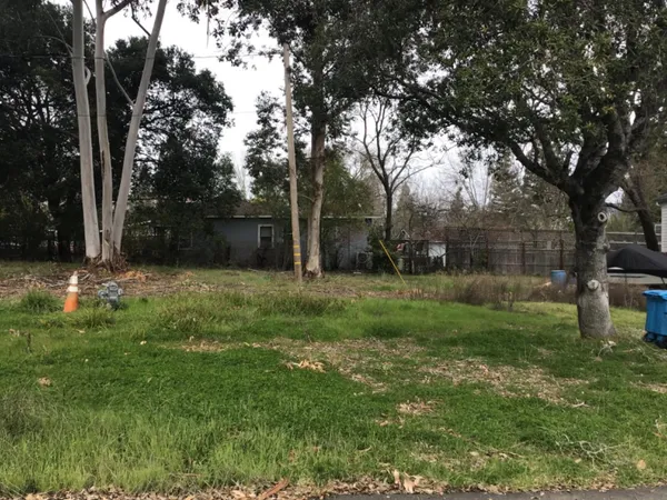 $275,000 | 15285 Arnold Drive, Glen Ellen, CA 95442