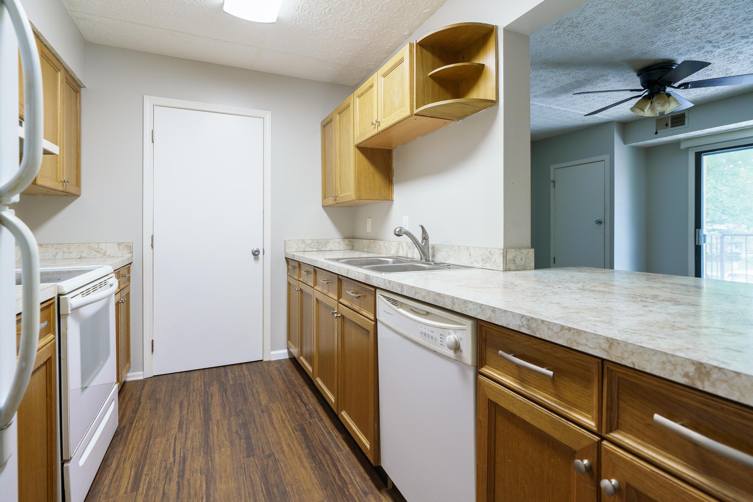 3939 Karl Road, Unit 207 Columbus, OH 43224 - Photo 10 of 28 3339 Karl Rd #207-129