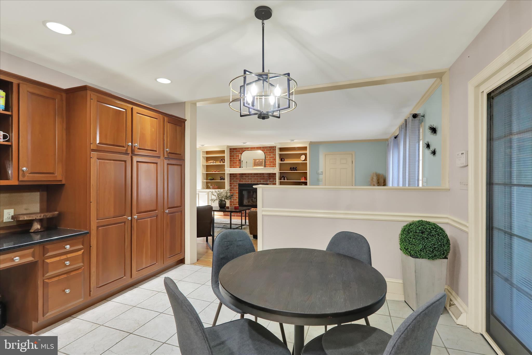 1635 Meadowlark Road Reading, PA 19610 - Photo 15 of 59 Breakfast Area