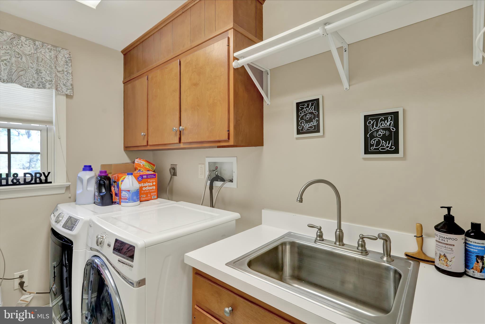 1635 Meadowlark Road Reading, PA 19610 - Photo 18 of 59 1st Fl Laundry