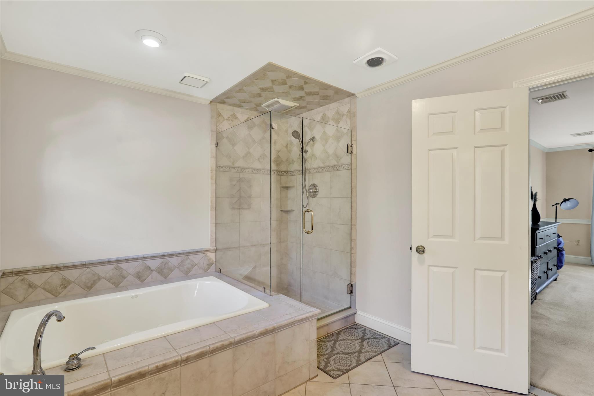 1635 Meadowlark Road Reading, PA 19610 - Photo 33 of 61 Primary Full Bath