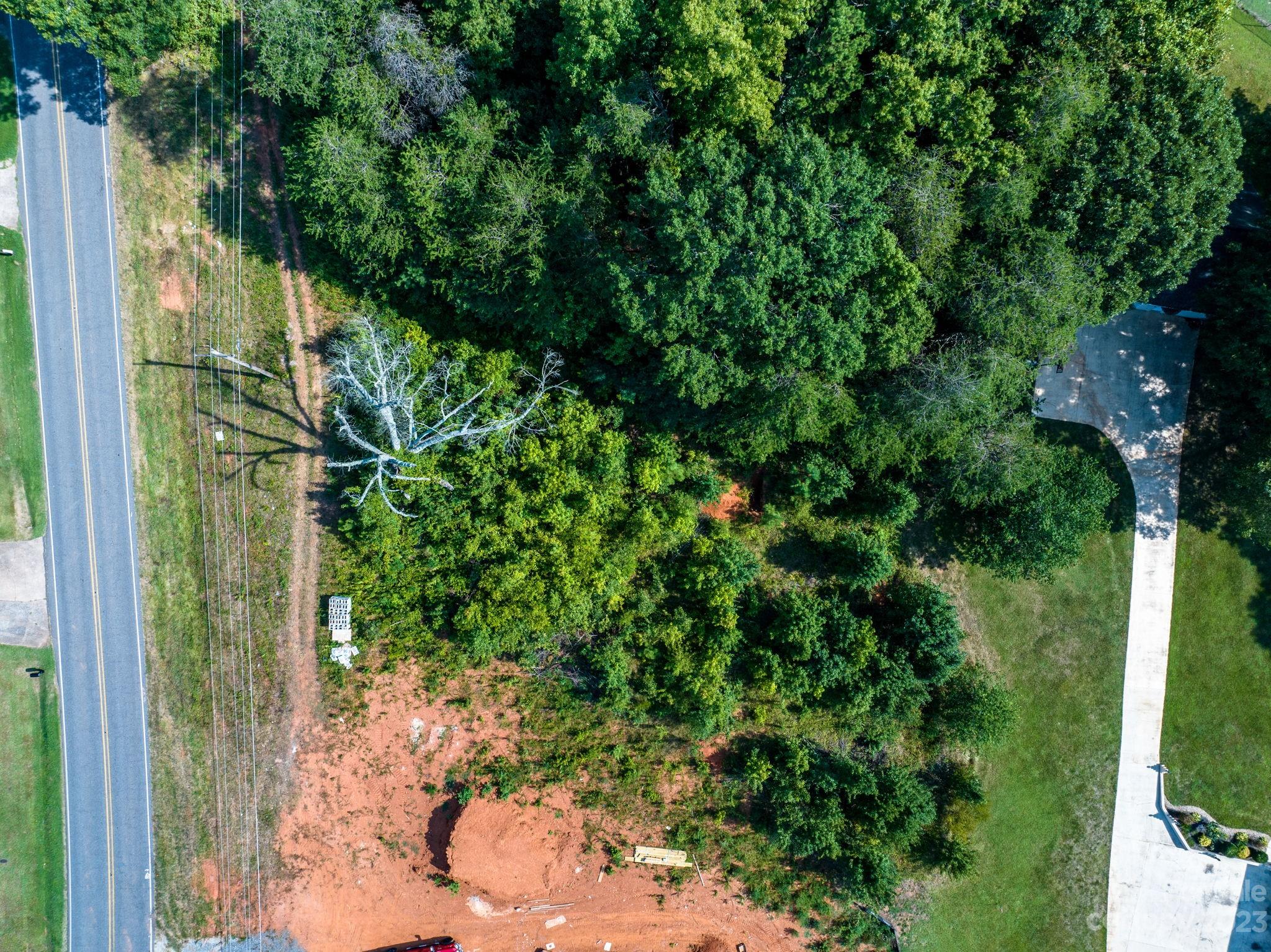 229 Golf Course Road, Unit 4 Maiden, NC 28650 - Photo 2 of 3 Gallery Image 2