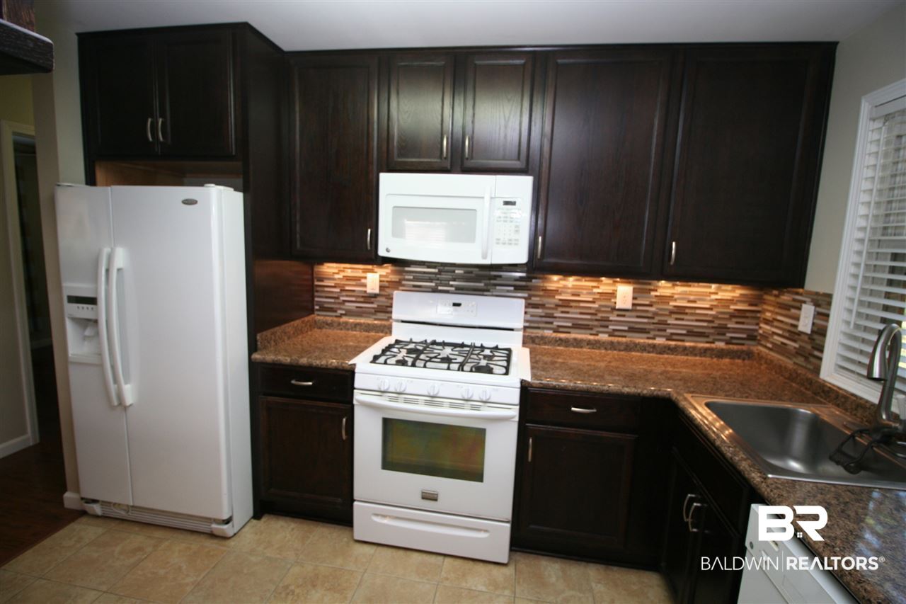1360 Roderick Road Mobile, AL 36618 - Photo 6 of 21