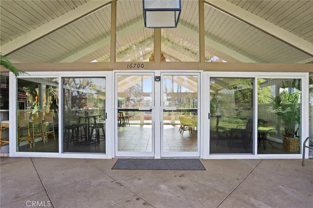 $4,000 | 4396 Sea Harbour Drive, Huntington Beach, CA 92649