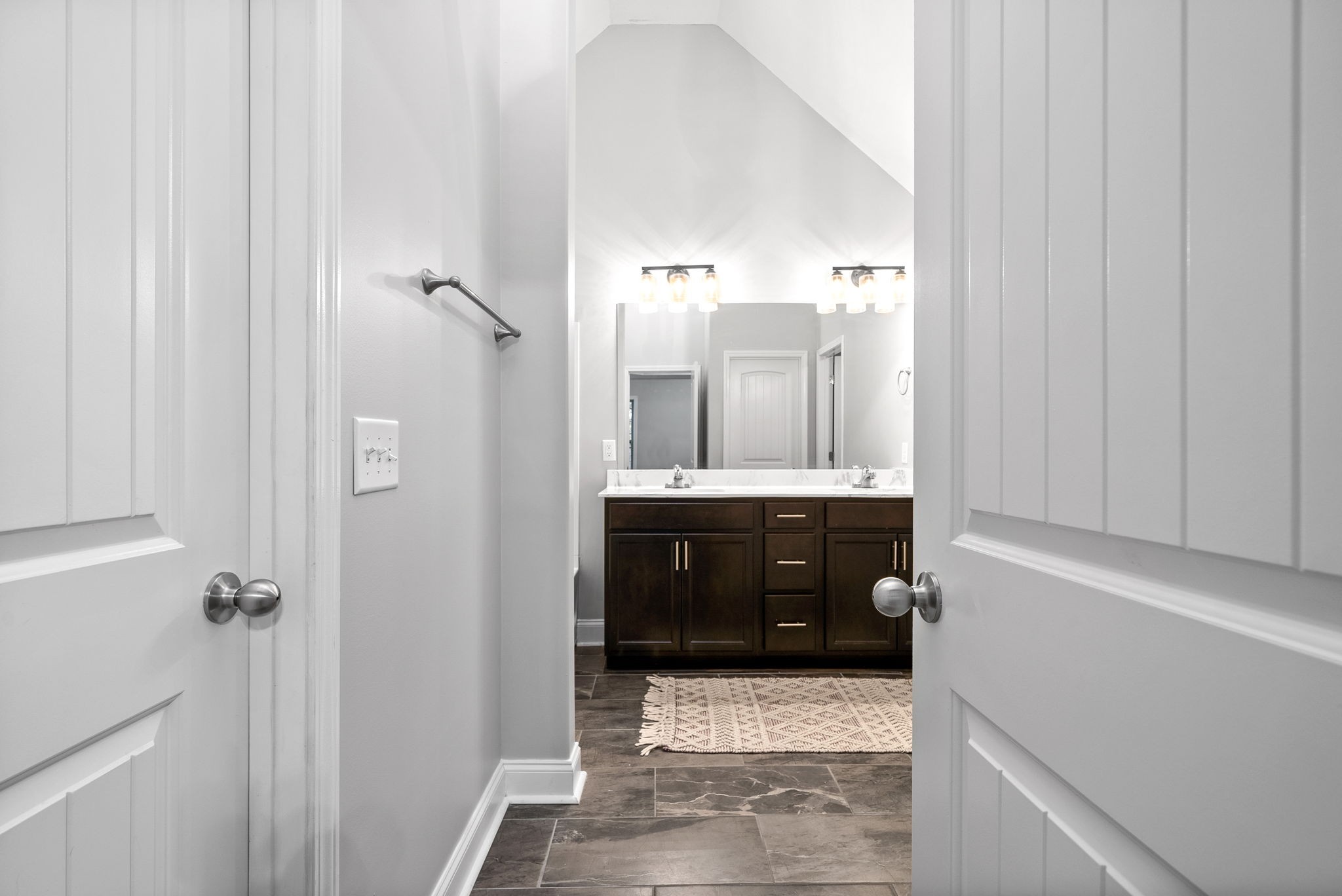 1796 Rains Road Clarksville, TN 37042 - Photo 18 of 29 Gallery Image 18