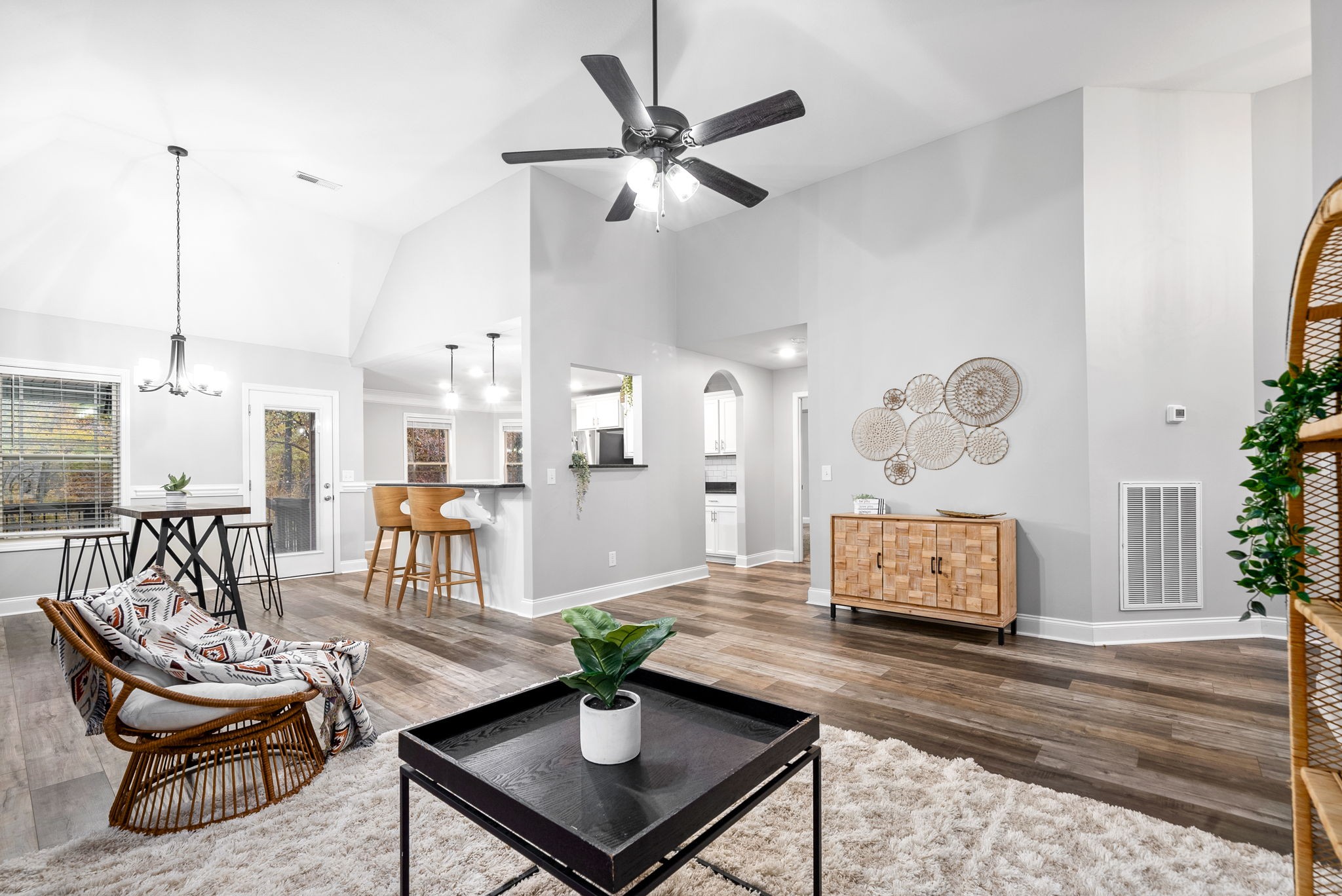 1796 Rains Road Clarksville, TN 37042 - Photo 7 of 29 Gallery Image 7