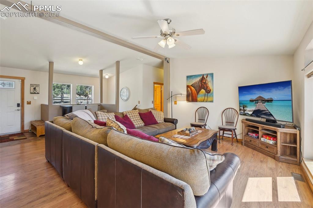 738 Rangeview Road Divide, CO 80814 - Photo 9 of 33