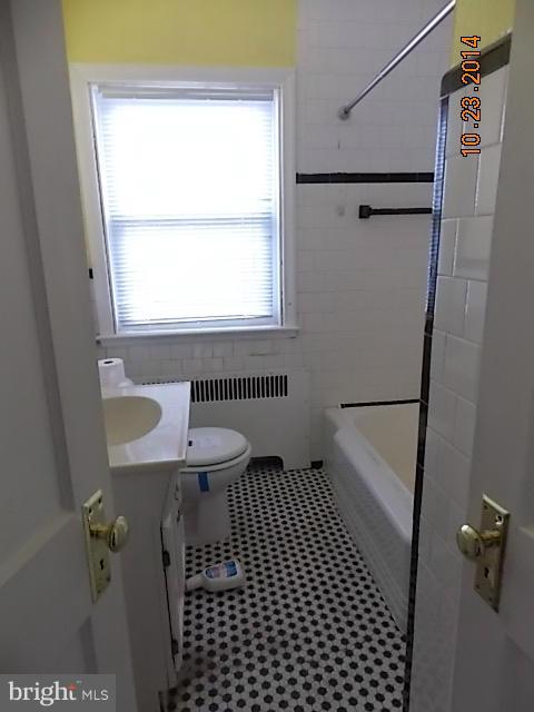 56 Burkleigh Road Baltimore, MD 21286 - Photo 12 of 18 Bath