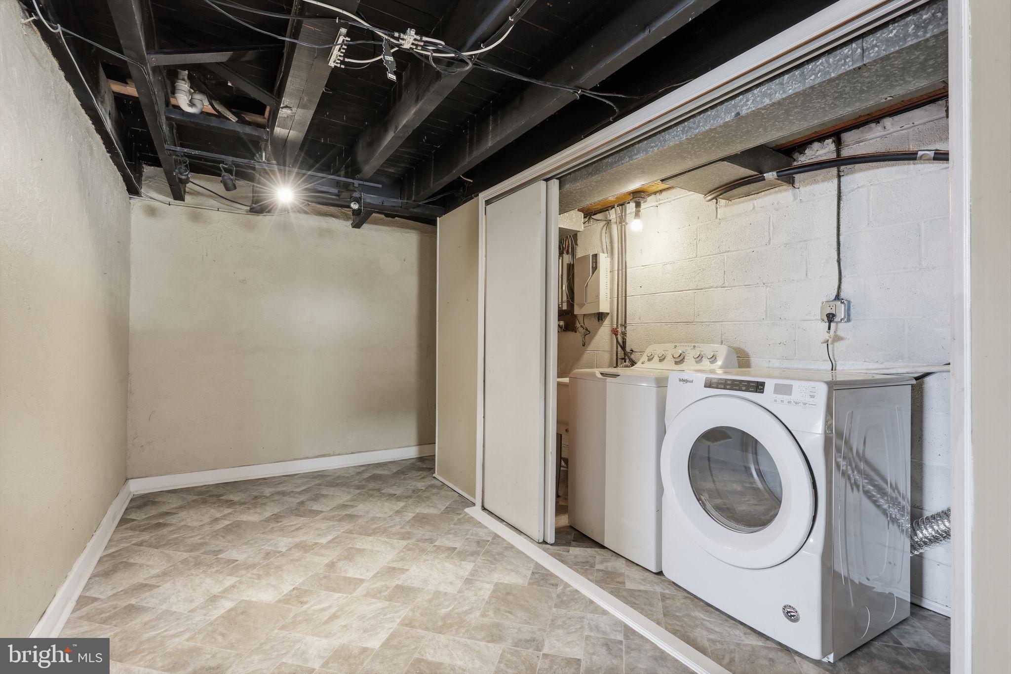 3908 Pearson Avenue Philadelphia, PA 19114 - Photo 27 of 30 a utility room with dryer and washer