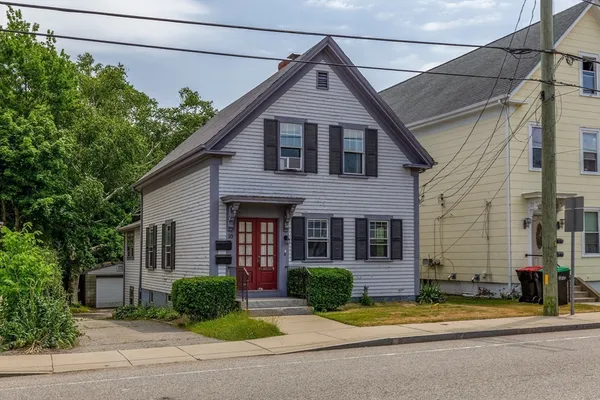 $750,000 | 10 Samoset Street, Plymouth, MA 02360