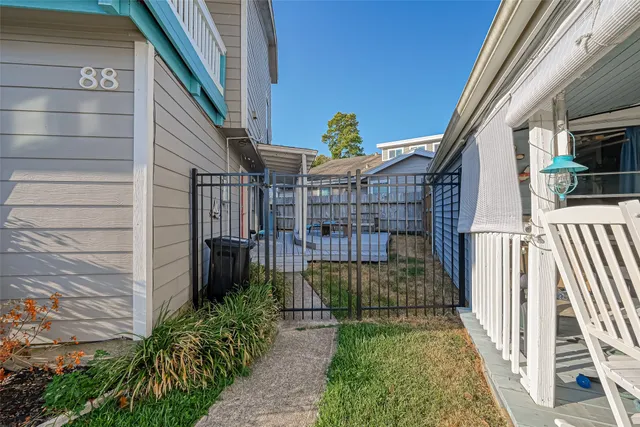 $289,000 | 88 Lakeview Village, Conroe, TX 77356