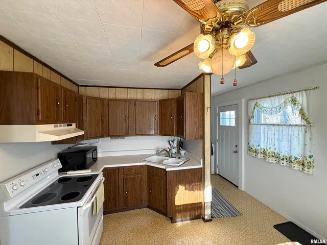 $125,000 | 1622 Melrose Drive, Quincy, IL 62301