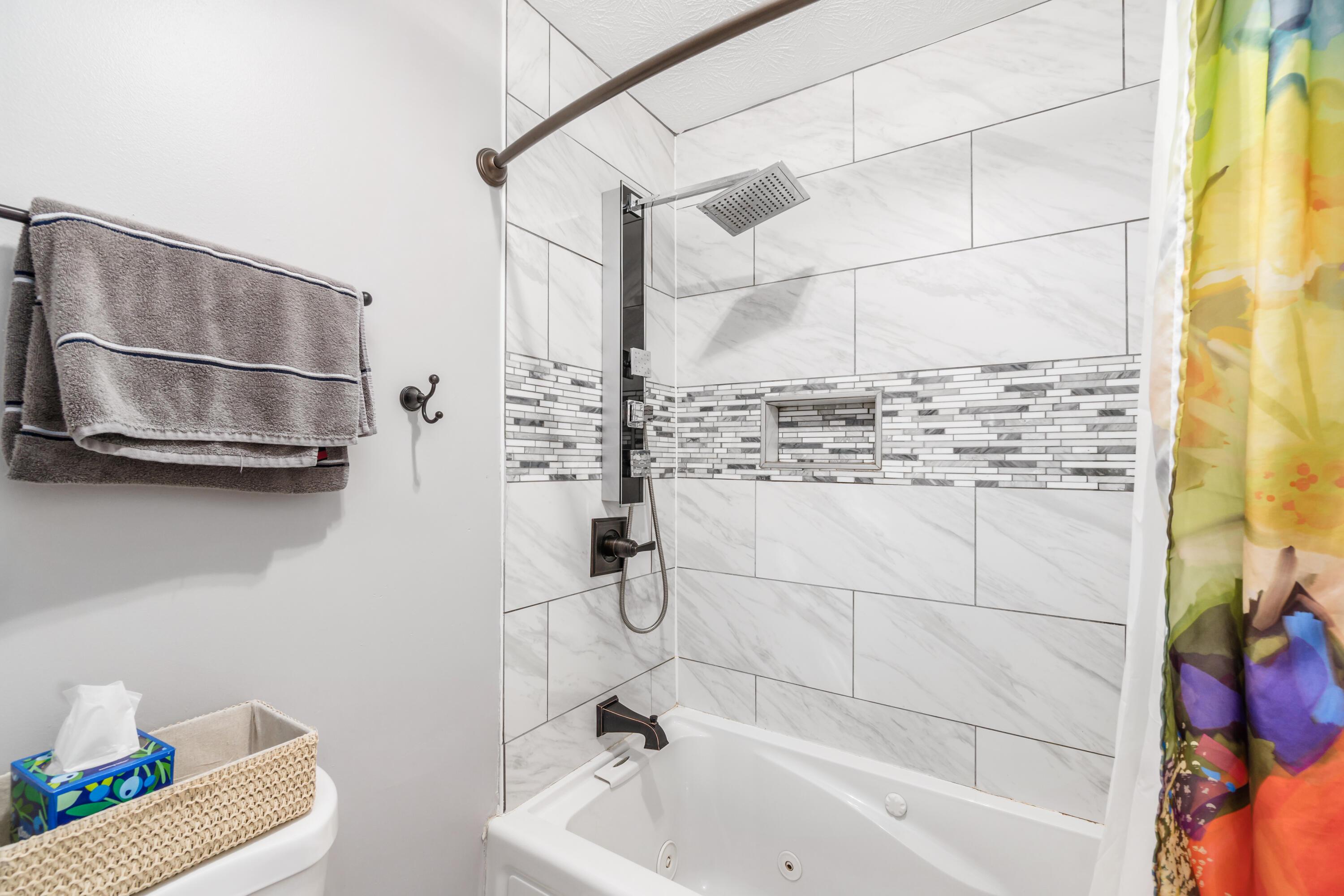 1081 Plum Ridge Columbus, OH 43213 - Photo 26 of 48 New Jetted tub in primary suite