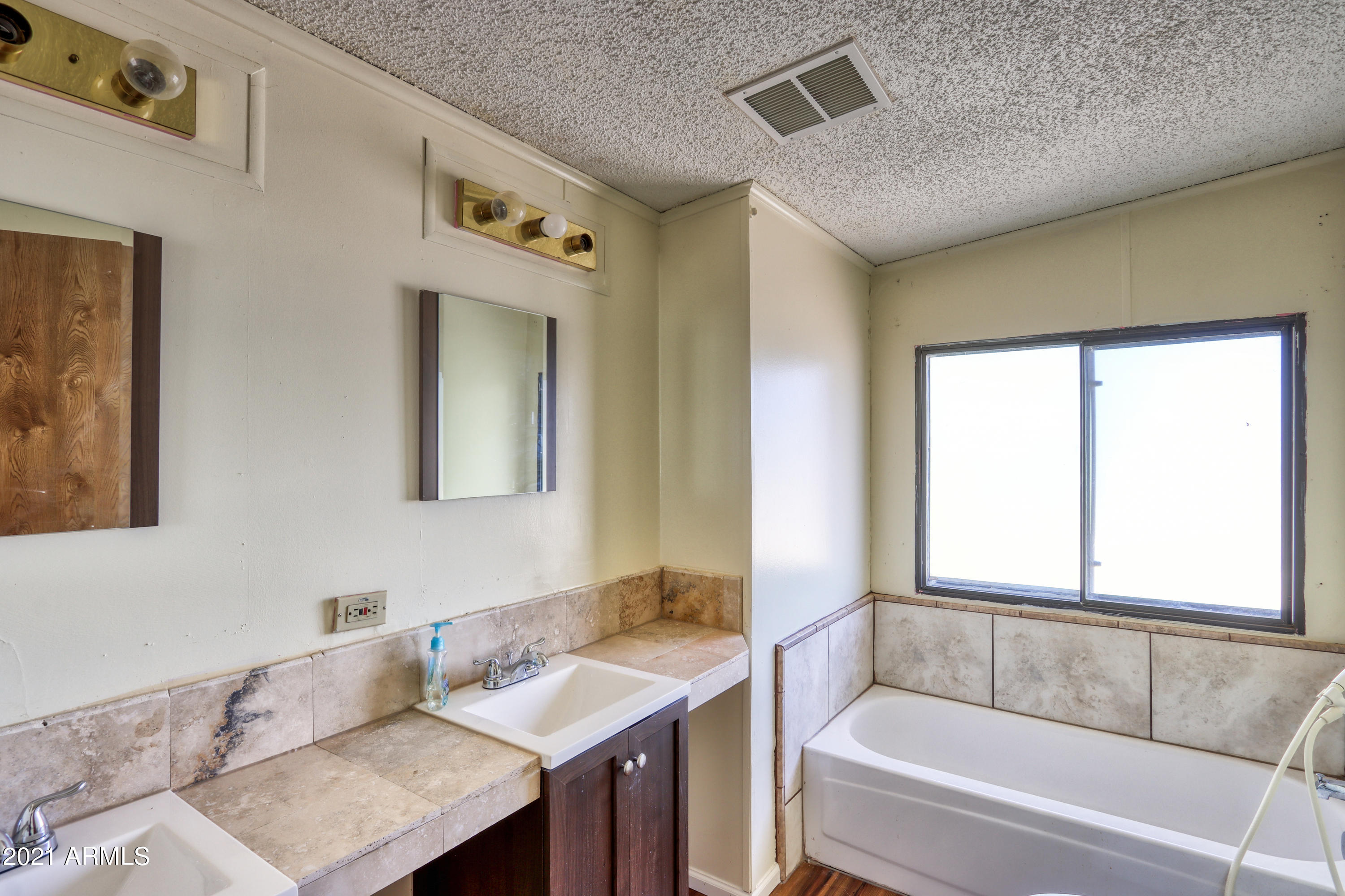 4754 North Hidden Valley Road Maricopa, AZ 85139 - Photo 13 of 34 37